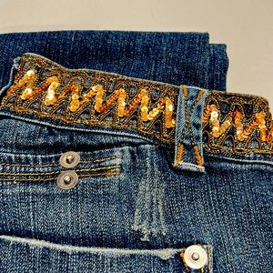 Fur beaded ankle jeans